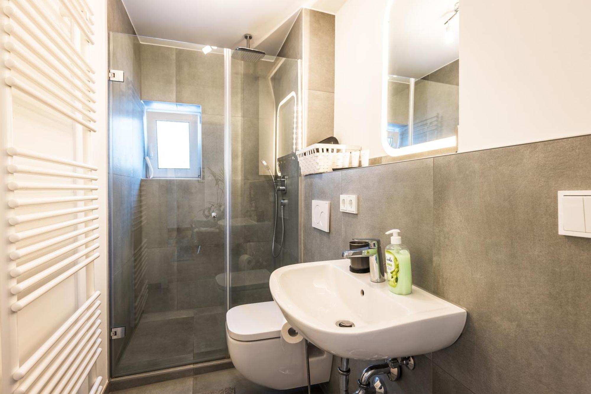 Arbio I Cozy Apartments Augsburg-Lechhausen Phòng bức ảnh